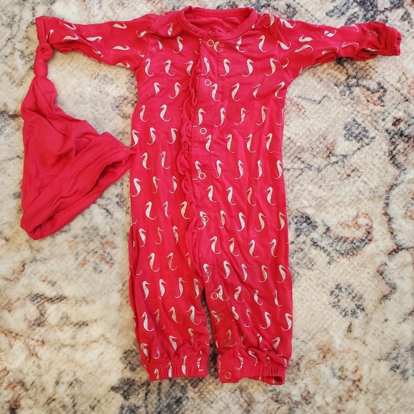 KICKEE PANTS Prickly Pear Mini Seahorses convertible gown with hat - Picture 2 of 4